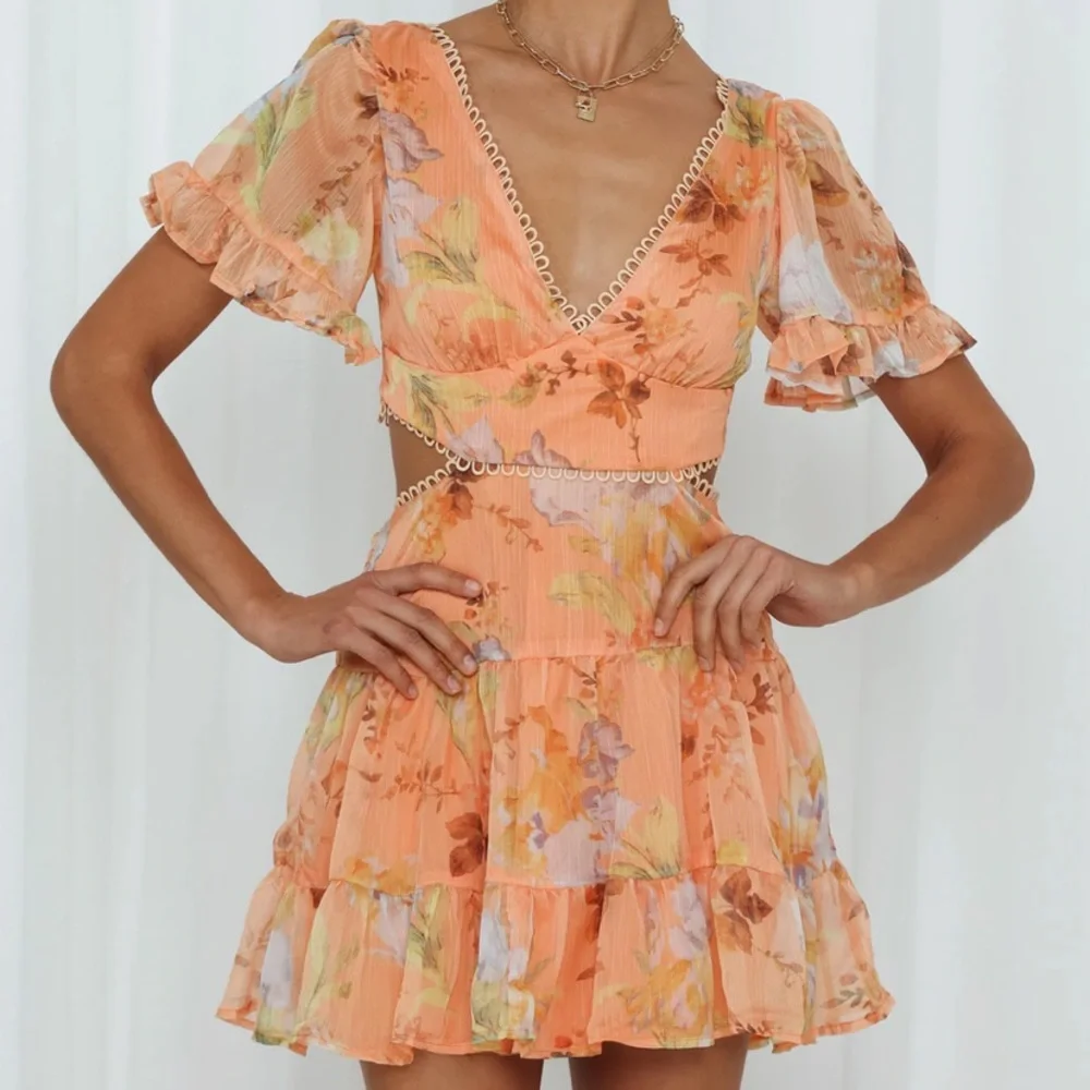 Orange floral backless dress - Picture 2 of 6